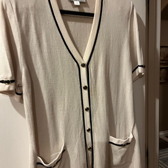St. John Collection by Marie Gray  sweater short sleeves size 12 - Picture 8 of 8